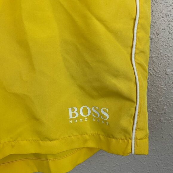 NWT Boss Swim Trunks Size XL - Picture 2 of 5